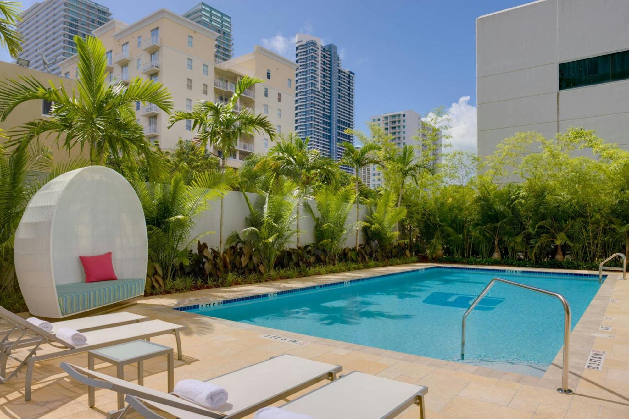 Готель Aloft Miami Brickell Екстер'єр фото